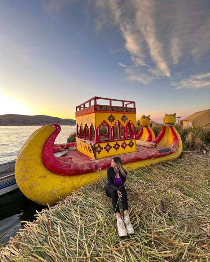 Isla Uros Tour Puno