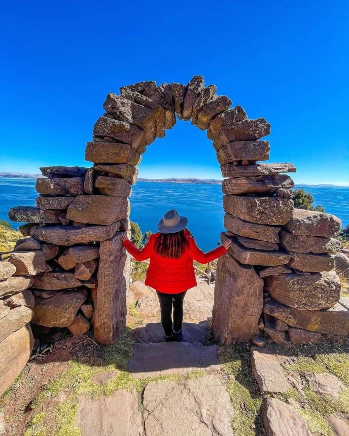 Isla Uros Tour Puno